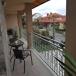 Апарт-отель Flamingo Apartmanhaz 4*