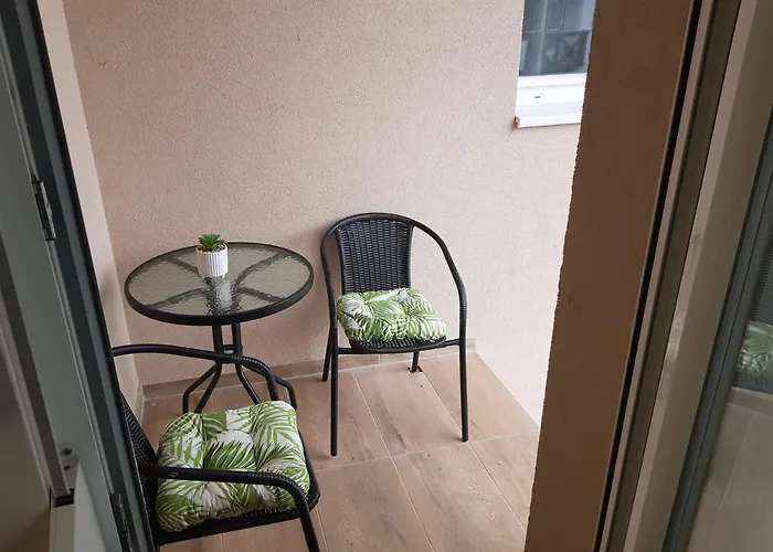 Flamingo Apartmanhaz 4* ヘーヴィーズ