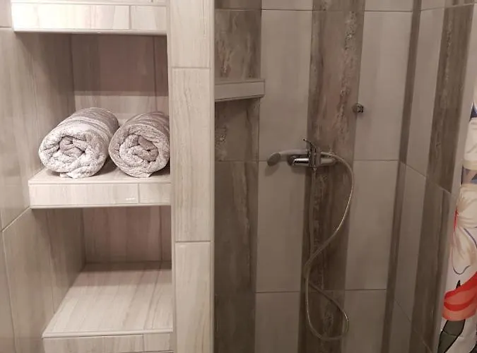 Flamingo Apartmanhaz アパートホテル